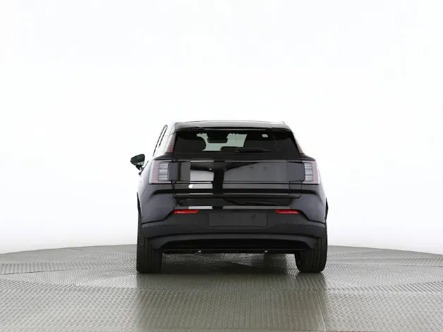 Volvo EX30 P8 Twin Ultra Black Edition AWD
