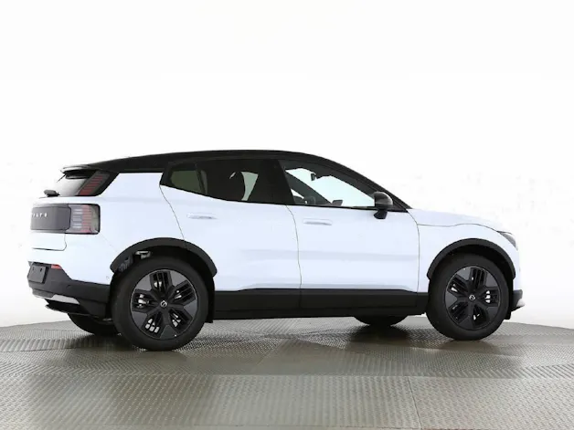 Volvo EX30 Cross Country P8 Ultra AWD