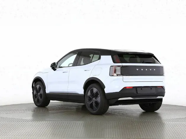 Volvo EX30 Cross Country P8 Ultra AWD