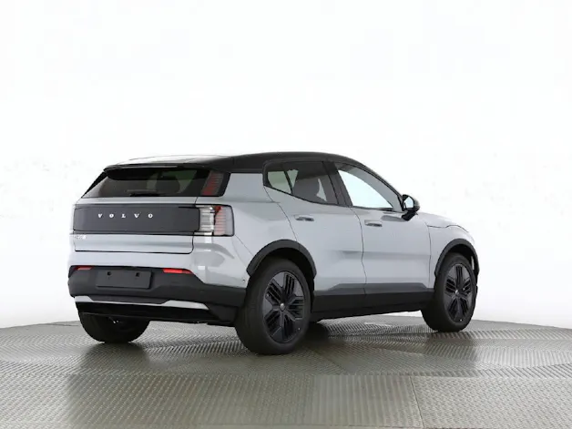 Volvo EX30 Cross Country P8 Ultra AWD