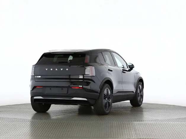 Volvo EX30 Cross Country P8 Ultra AWD