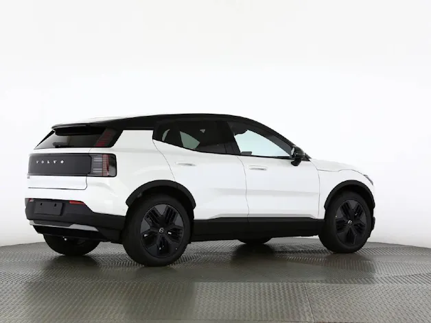 Volvo EX30 Cross Country P8 Ultra AWD