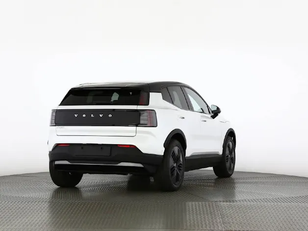 Volvo EX30 Cross Country P8 Ultra AWD