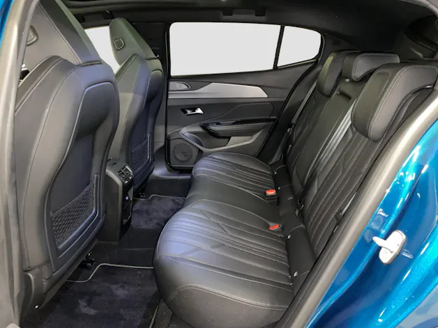 Peugeot 408 1.6 PHEV 225 GT