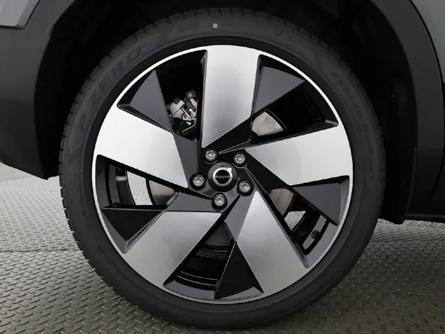 Volvo EX40 Twin Ultra AWD XCENTRIC
