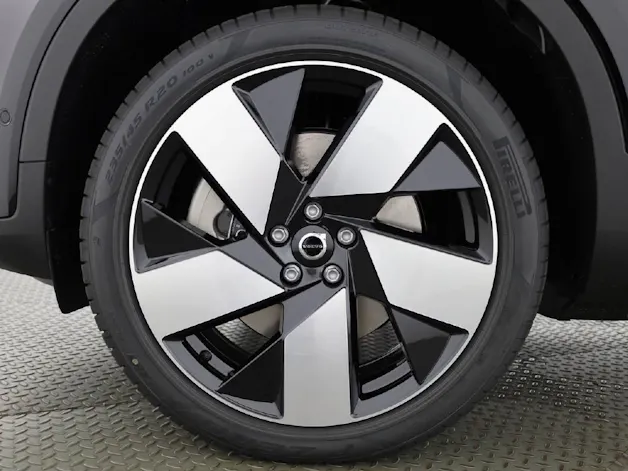 Volvo EX40 Twin Ultra AWD XCENTRIC