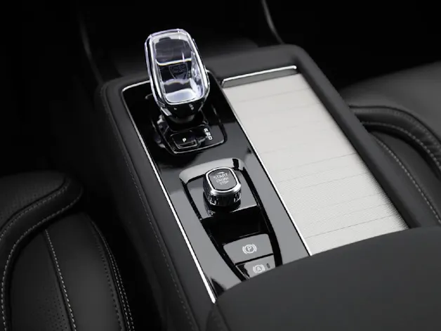 VOLVO XC90 2.0 T8 TE XCLUSIVE Ultra Dark eAWD