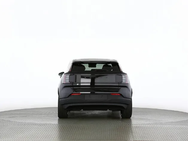 Volvo EX30 P5 Plus Swiss Black Edition Extended Range
