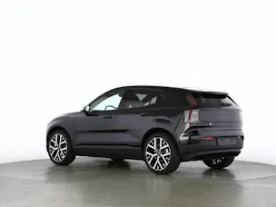 Volvo EX30 P5 Plus Swiss Black Edition Extended Range