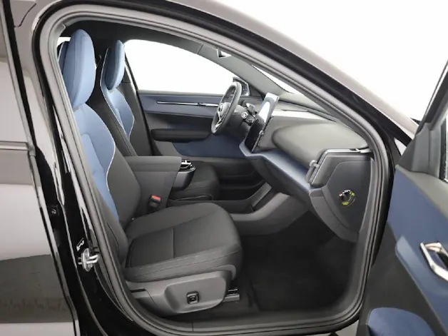 Volvo EX30 P5 Plus Swiss Black Edition Extended Range