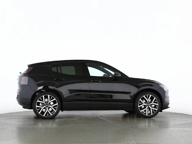 Volvo EX30 P5 Plus Swiss Black Edition Extended Range