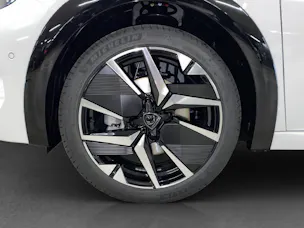 Peugeot 208 1.2 Hybrid 145 GT