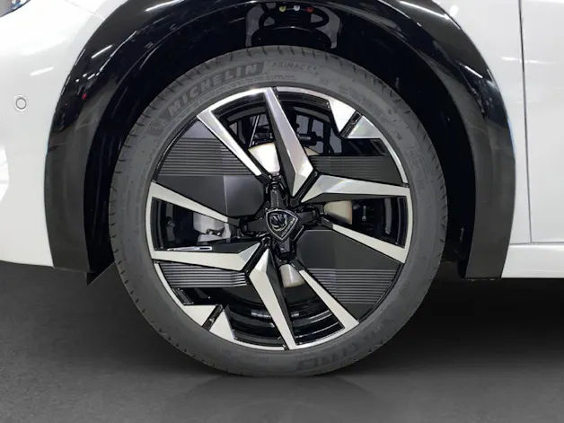 Peugeot 208 1.2 Hybrid 145 GT