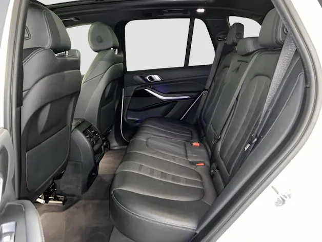 BMW X5 M50i xDrive