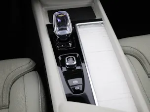 Volvo XC60 2.0 T8 TE Ultra Bright eAWD