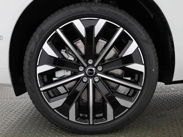 Volvo XC60 2.0 T6 TE Plus Dark eAWD