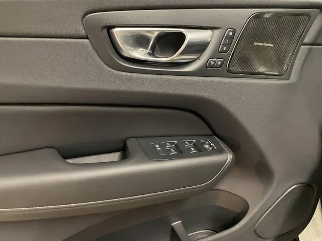 Volvo XC60 2.0 T6 TE XCENTRIC eAWD