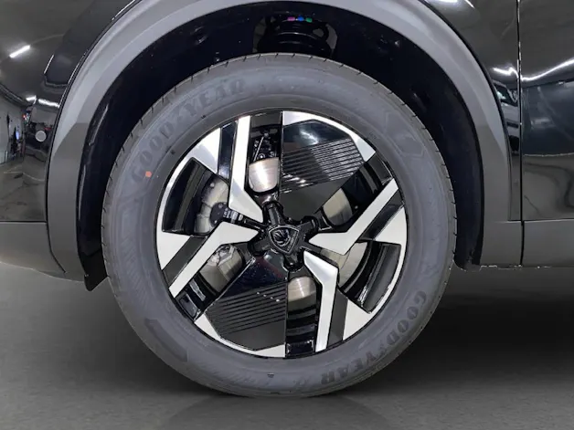 Peugeot 2008 1.2 Hybrid 145 GT