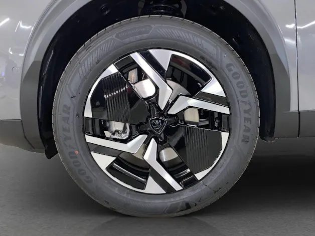 Peugeot 2008 1.2 Hybrid 145 GT