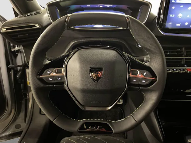 Peugeot 2008 1.2 Hybrid 145 GT