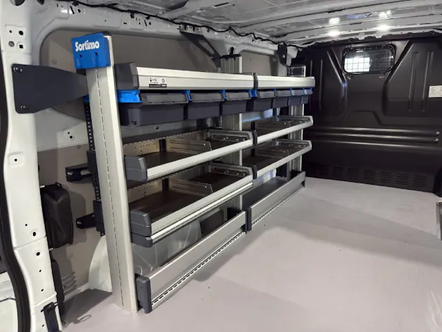 FORD Transit Custom Van 320 L2 2.5 Duratec 233 PS Trend PHEV