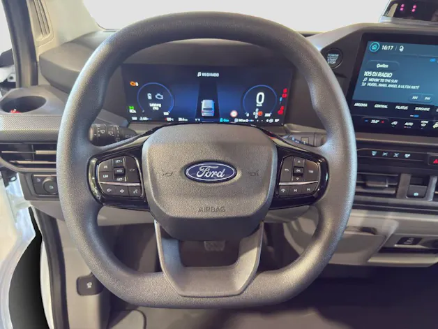 FORD Transit Custom Van 320 L2 2.5 Duratec 233 PS Trend PHEV