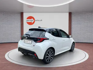 Toyota Yaris 1.5 VVT-i HSD GR Sport