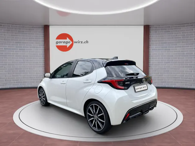 Toyota Yaris 1.5 VVT-i HSD GR Sport