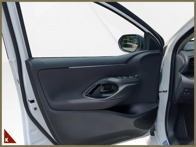 Toyota Yaris 1.5 VVT-i HSD Trend