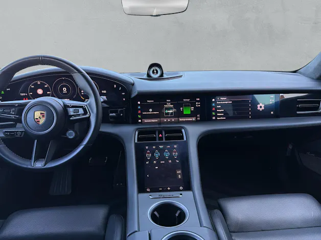 Porsche Taycan Turbo (CH)