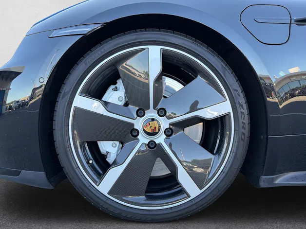 Porsche Taycan Turbo (CH)