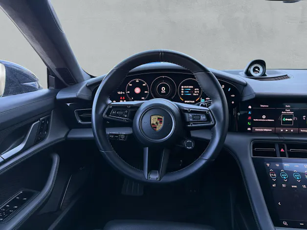 Porsche Taycan Turbo (CH)