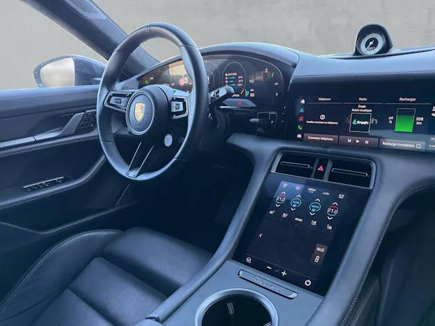 Porsche Taycan Turbo (CH)