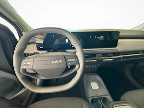 https://vehicle.imgix.net/4384227/ea250705-2d9a-4348-ac4c-d6f386899fe0.jpg