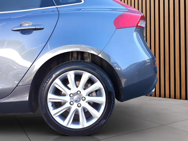 Volvo V40 2.0 D4 Summum S/S