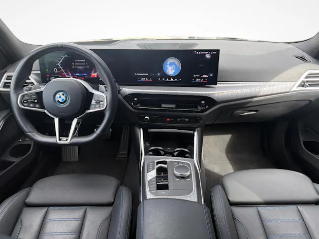 BMW 330e xDrive Touring M Sport