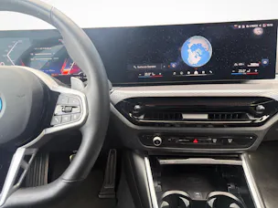 BMW 330e xDrive Touring M Sport