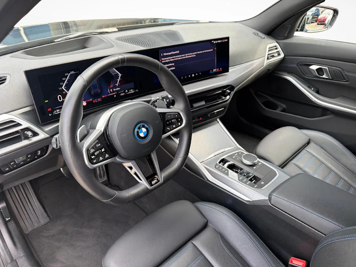 Fahrzeugbild BMW 3 SERIES