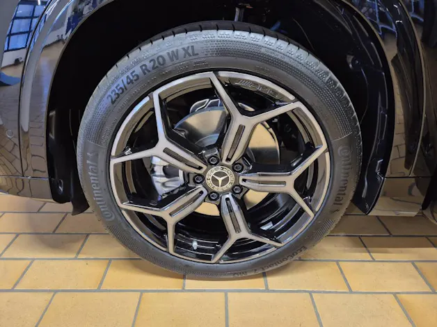 MERCEDES-BENZ GLB 220 4Matic