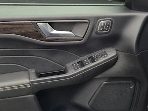 https://vehicle.imgix.net/4384320/76e34bd7-4043-4ffd-9bbf-795462d1c3f0.jpg