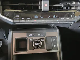 Toyota Hilux Double Cab.-Pick-up 59KWh Comfort