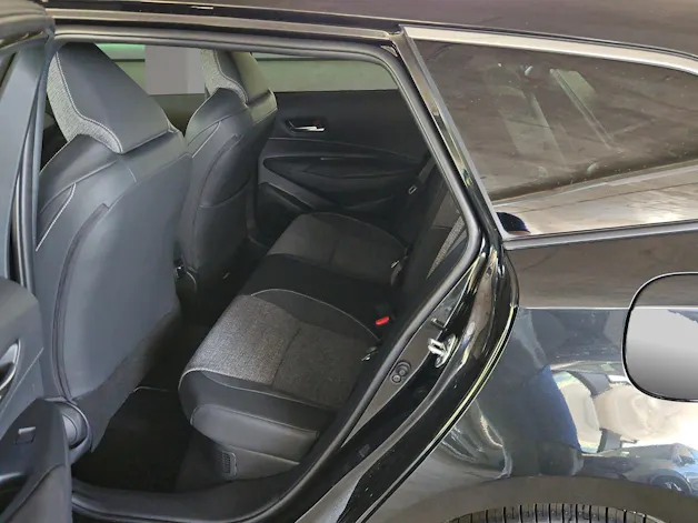 Toyota Corolla Touring Sports 2.0 HSD Swiss Edition