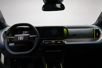 https://vehicle.imgix.net/4384404/257d5a2f-b0e6-43cf-9daf-be24d2d95264.JPG
