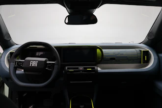 https://vehicle.imgix.net/4384404/e8c31513-c62a-4c54-8e9e-0fdf3ef404eb.JPG