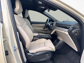 https://vehicle.imgix.net/4384414/10e112e8-c534-4392-ad33-8bfd5f0edea3.jpg