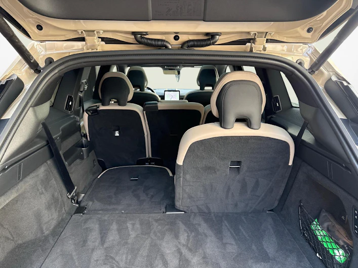 immagine del veicolo VOLVO EX 90