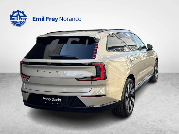 immagine del veicolo VOLVO EX 90