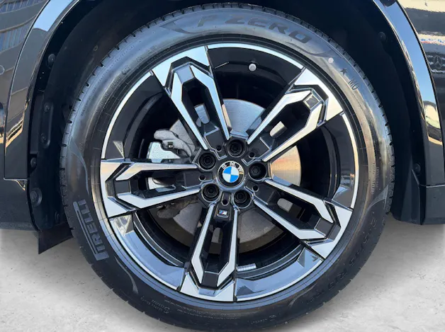 BMW X1 30e xDrive paddles