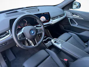 BMW X1 30e xDrive paddles