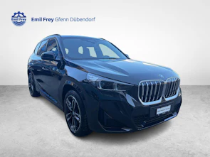 Fahrzeugbild BMW X1 30e xDrive paddles